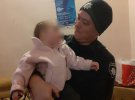 В Одессе женщина бросила свою 1-летнюю дочь забросанной вещами квартире и пошла в неизвестном направлении