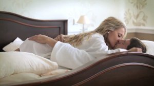 Жінки частіше помічають поліпшення настрою після ранкового сексу.