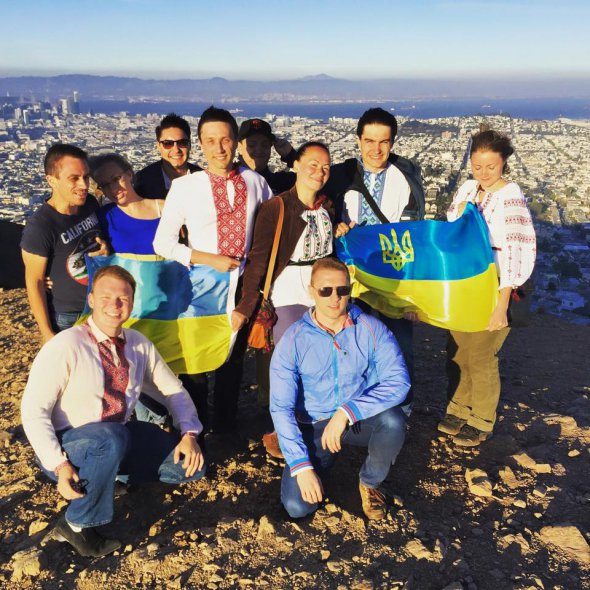 Контрактники мають мало переваг та бонусів, у порівнянні з тими, хто зарахований у штат компанії