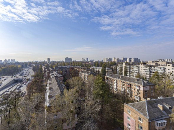У 2019 році ІБК ОБРІЙ розпочав реновацію чужого довгобуду по вул. Олени Теліги 25