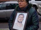 У Херсоні  люди вийшли на акцію протести під обласну прокуратуру через справу про вбивство 22-річного Олександра Кондалова