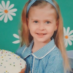 Поліна Ситник лежала в реанімації з червня. Щодня на ліки її родина витрачала до трьох тисяч гривень
