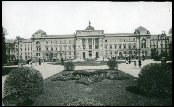 Університет, Львів, 1923 р