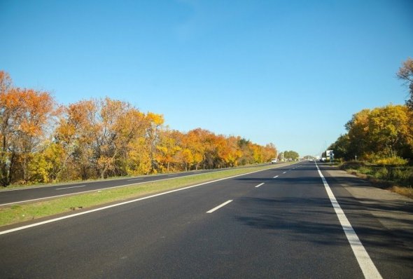 Хороші дороги "зшиють" Україну