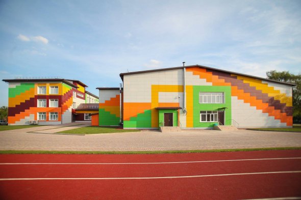 Яскравий приклад хорошого менеджменту - школа в Солоному Дніпропетровської області