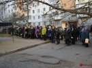 7 грудня в Одесі   попрощалися з викладачем  43-річною Анною Бортюк. Вона  загинула під час пожежі в   коледжі економіки, права та готельно-ресторанного бізнесу