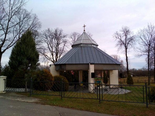 Могила-меморіал автора музики українського гімну Михайла Вербицького у польському селі Млини Підкарпатського воєводства