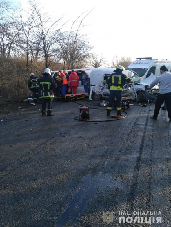  В Одесской области 34-летняя водитель Renault Kangoo погибла после столкновения с Mitsubishi
