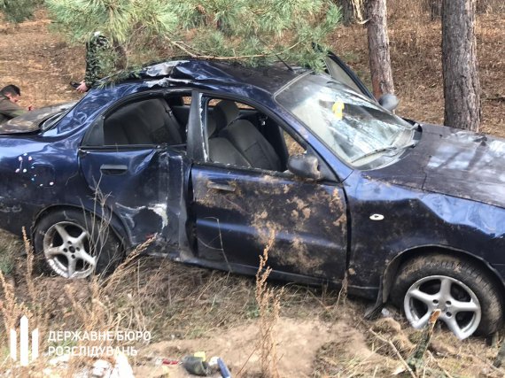 На Киевщине военный на Daewoo сбил на обочине сестру с братом, которые ждали школьный автобус