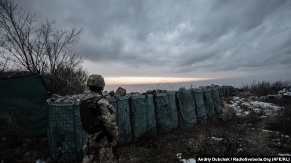 Украинские армейцы на передовой