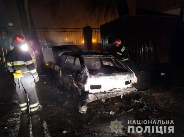 У Чернівцях затримали чоловіка, який підпалив 3 автівки