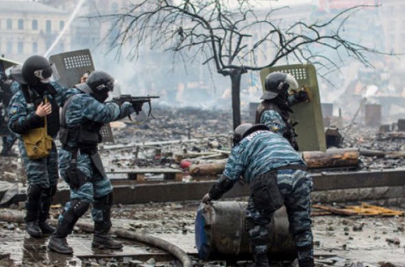 Багато беркутівців, які стріляли в протестувальників. зараз висять на дошці пошани