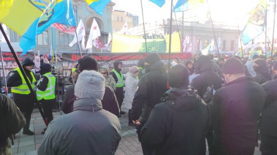 Від нардепів вимагають поновлення розслідування по Іловайську та Дебальцево