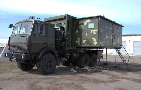 Новая командно-штабная машина с кузовом переменного объема на базе грузовика МАЗ-63172