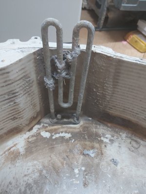 Кілька порад, як провести чистку ключових комплектуючих пральної машини