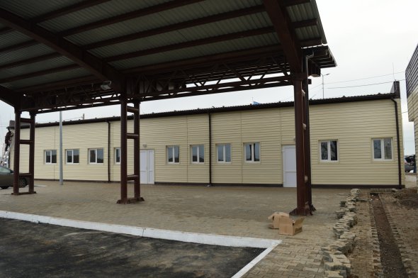 Роботи все ще ведуться. Встановлять кондиціонери, проведуть каналізацію