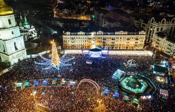 На новорічні та різдвяні свята в Києві організують масові розваги