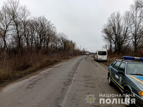 На Харківщині на узбіччі знайшли тіла чоловіків, яких збило авто