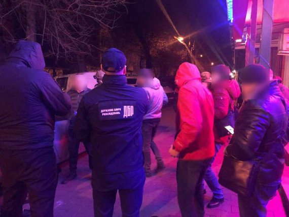 В Одесской области полицейский руководил бандой грабителей. Его задержали вместе с бывшим коллегой