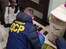 В Кропивницком задержали подозреваемых в убийстве адвоката 57-летнего Александра Иванова. Его расстреляли возле СИЗО в конце августа прошлого года