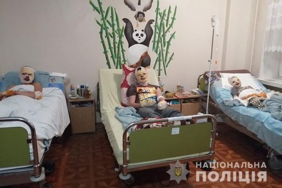 На Тернопольщине мошенники украли с банковской карты 360 тыс. грн благотворительной помощи, которую перечисляли на лечение пострадавших от взрыва ребят из села Угрин