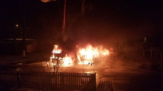 В Коцюбинском на Киевщине сгорели автомобили депутата Ирпенского городского совета Богдана Слюсаренко и его соседа