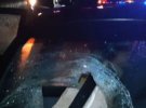 Під Миколаєвом металевий відбійник простромив автомобіль і вбив 65-річну пасажирку на задньому сидінні