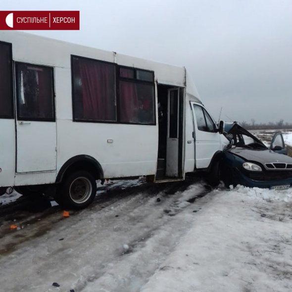 Загинули троє людей з легкового автомобіля, за життя ще одного пасажира  борються лікарі