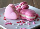 День святого Валентина: сладкие велентинкы составляют друг на друга