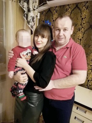 Віталія та Володимир Єфіменки розлучилися після двох років шлюбу. Відтоді судяться за єдину доньку — 2-річну Олександру