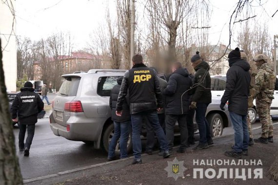 В Хмельницком задержали банду рэкетиров, которая требовала 500 тыс. грн несуществующего долга у предпринимателя