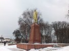 Пам'ятник Леніну в Охтирці комуністи відновили за одну ніч