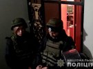 У Краматорську поліцейські затримали чоловіка, який погрожував підірвати жінку з дитиною