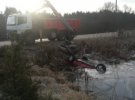На Львівщині в ставку втопилося авто  AUDI 80. Загинули 4 людей