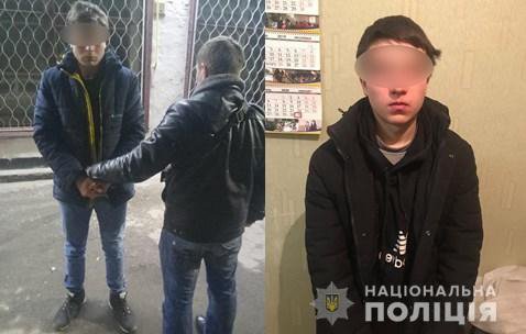 На Киевщине 18 и 19-летний товарищи напали на 41-летнюю женщину, порезали ножом, изнасиловали и ограбили