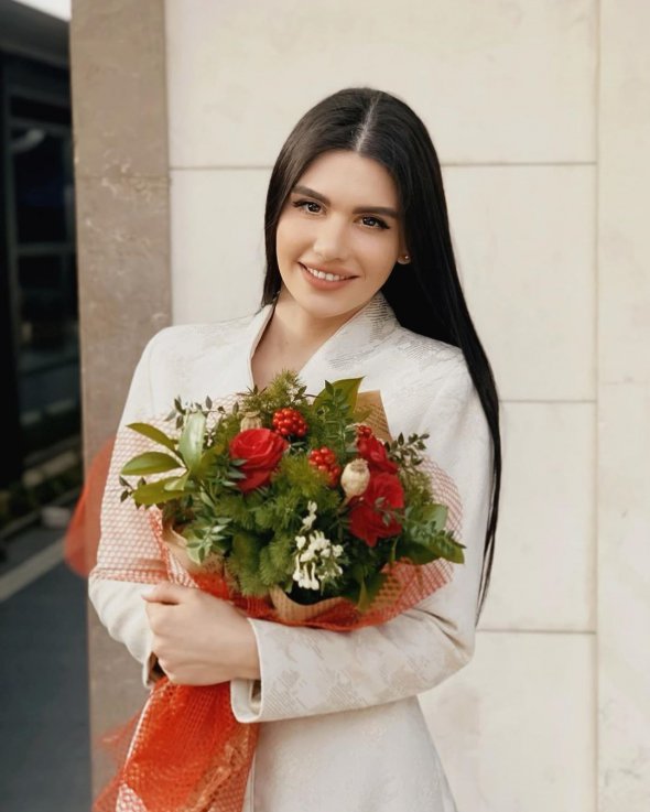 Діна Демір, Туреччина