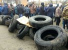 У Нових Санжарах люди вийшли на акцію протесту проти українців та іноземців, які прилетіли з Китаю