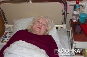 В поезде «Киев - Бердянск» 60-летнюю Наталью Манько травмировала верхняя полка с 80-килограммовым пассажиром