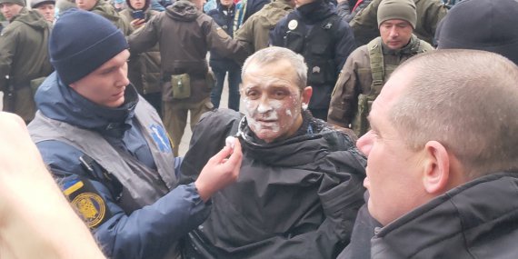 Олександр Бурлаков, який підпалив себе біля Офісу президента,    служив на Донбасі