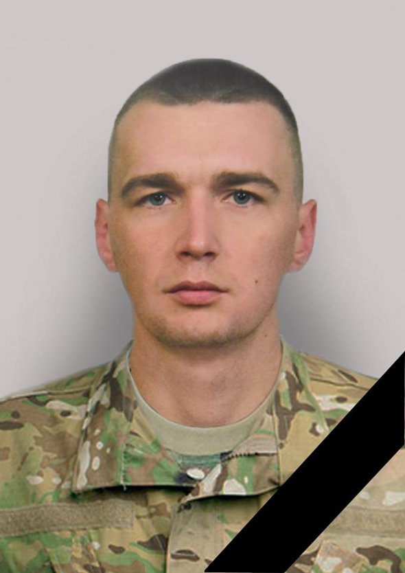 Дмитро Гринь мав 27 років, служив у 58-й окремій мотопіхотній бригаді ім. гетьмана Івана Виговського