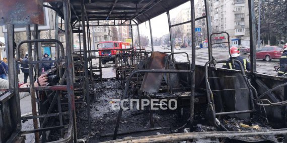 У Києві на ходу горіла маршрутка. 