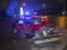У Києві на проспекті Академіка Глушкова зіткнулися два Renault Megan. Одна людина постраждала