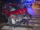 В Киеве на проспекте Академика Глушкова столкнулись два Renault Megan. Один человек пострадал