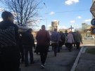 У  Запоріжжі прощаються із 8-річною Анною Ждан, яку вбила дерев’яна скульптура у парку «Дубовий гай»