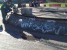 хулігани понівечили фонтан на Контрактовій площі