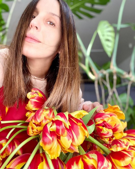 Сорт цих квітів голандська компанія назвала на честь співачки у 2017 році