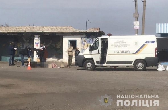 На вулиці села Семенівка Пологівського району Запорізької області знайшли вбитим 17-річного хлопця