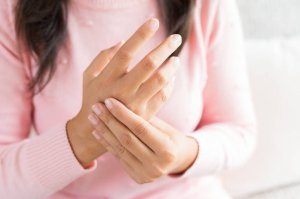 Руки можуть розказати про хвороби серця, травної та нервової систем.