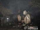 В Житомирской области во время пожара погибла 1-летняя девочка. Ее старшую сестренку спас сосед