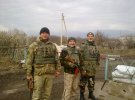 Едуард Крохмалюк із бойовими побратимами у зоні ООС на Донбасі